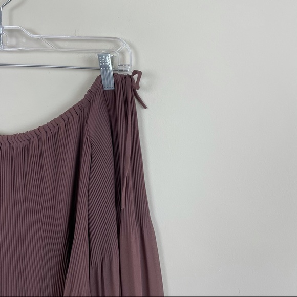 Wilfred x Aritiza Talence Of Shoulder Brown Blouse - Picture 5 of 13